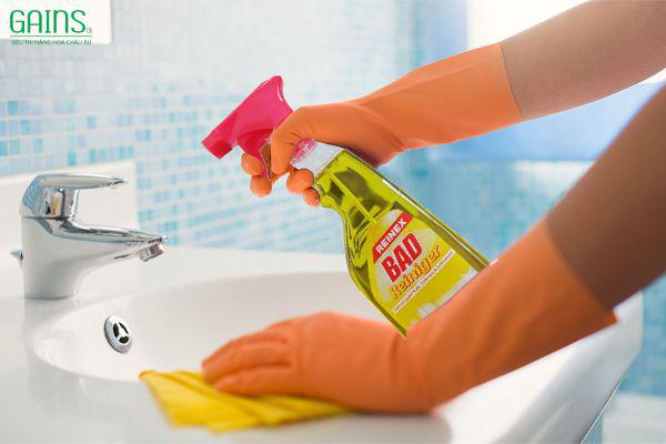 Top nước tẩy nhà tắm siêu sạch bạn đừng bỏ qua
