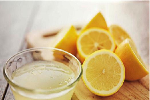 Hướng dẫn công thức làm nước rửa chén bằng chanh tươi.